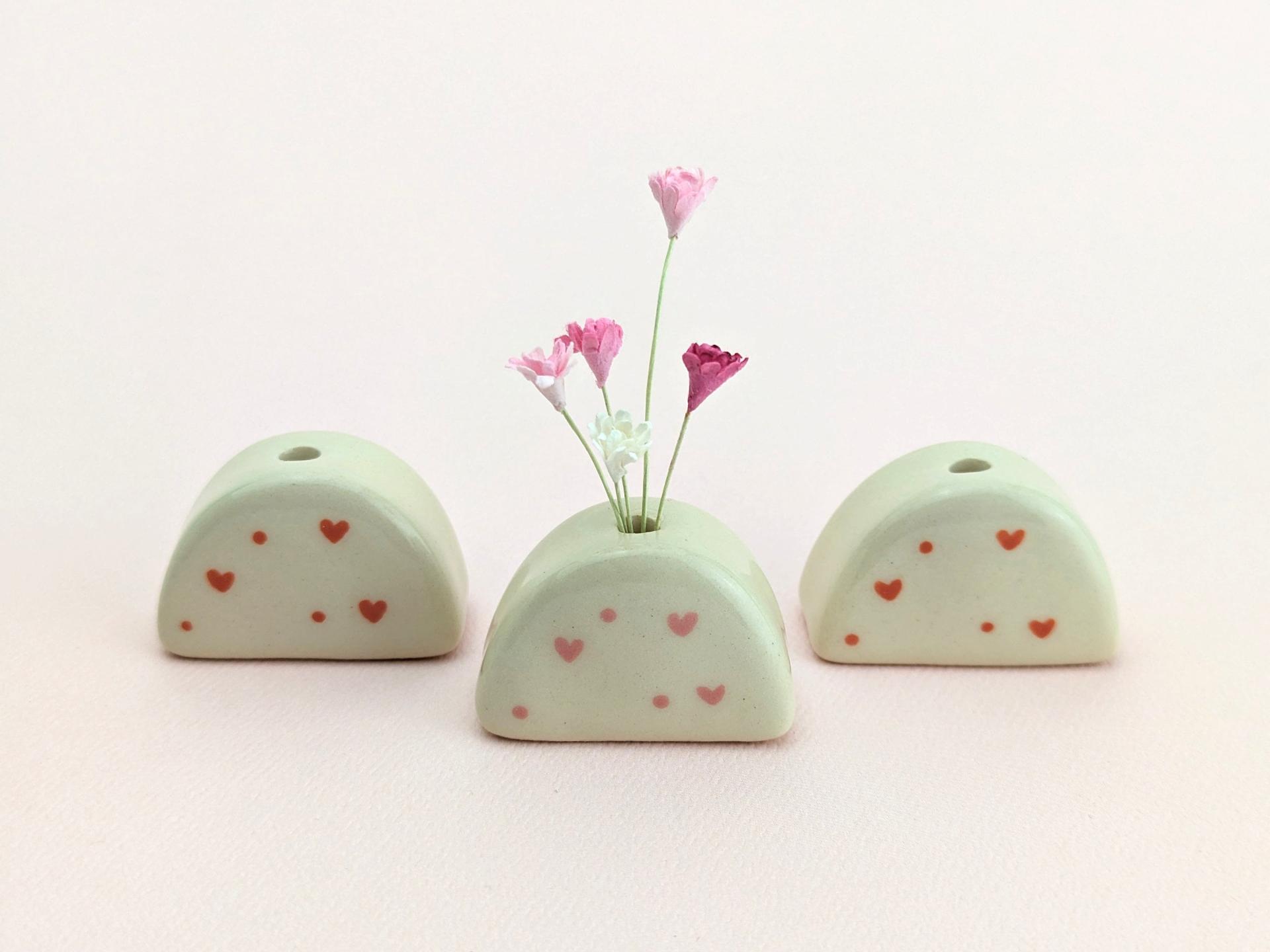 Cute handmade ceramic heart vase. Wedding favor. Cat whisker vase. Thank you gift. Tiny pottery. Small-batch, hand-painted pottery.