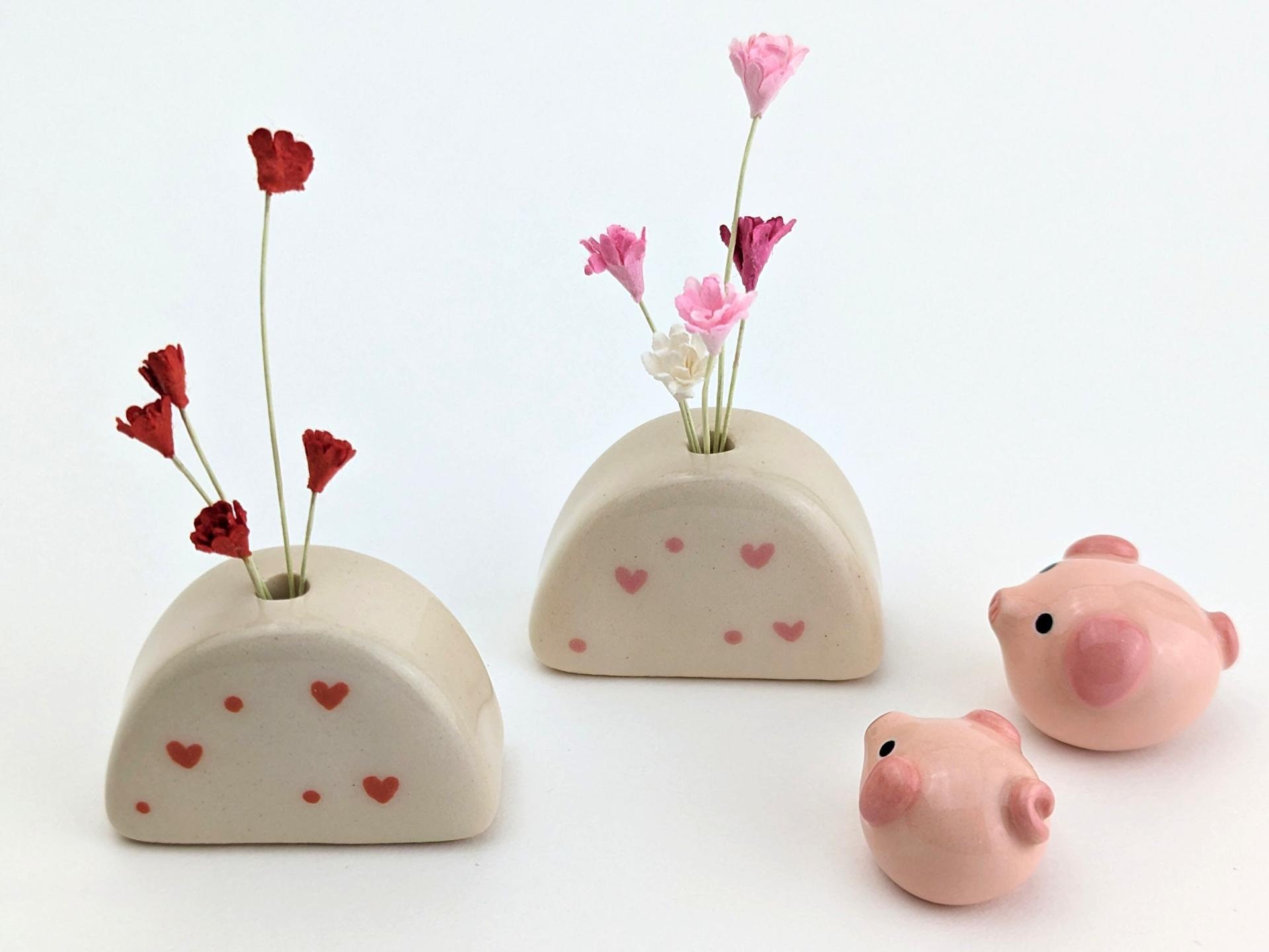 Cute handmade ceramic heart vase. Wedding favor. Cat whisker vase. Thank you gift. Tiny pottery. Small-batch, hand-painted pottery.