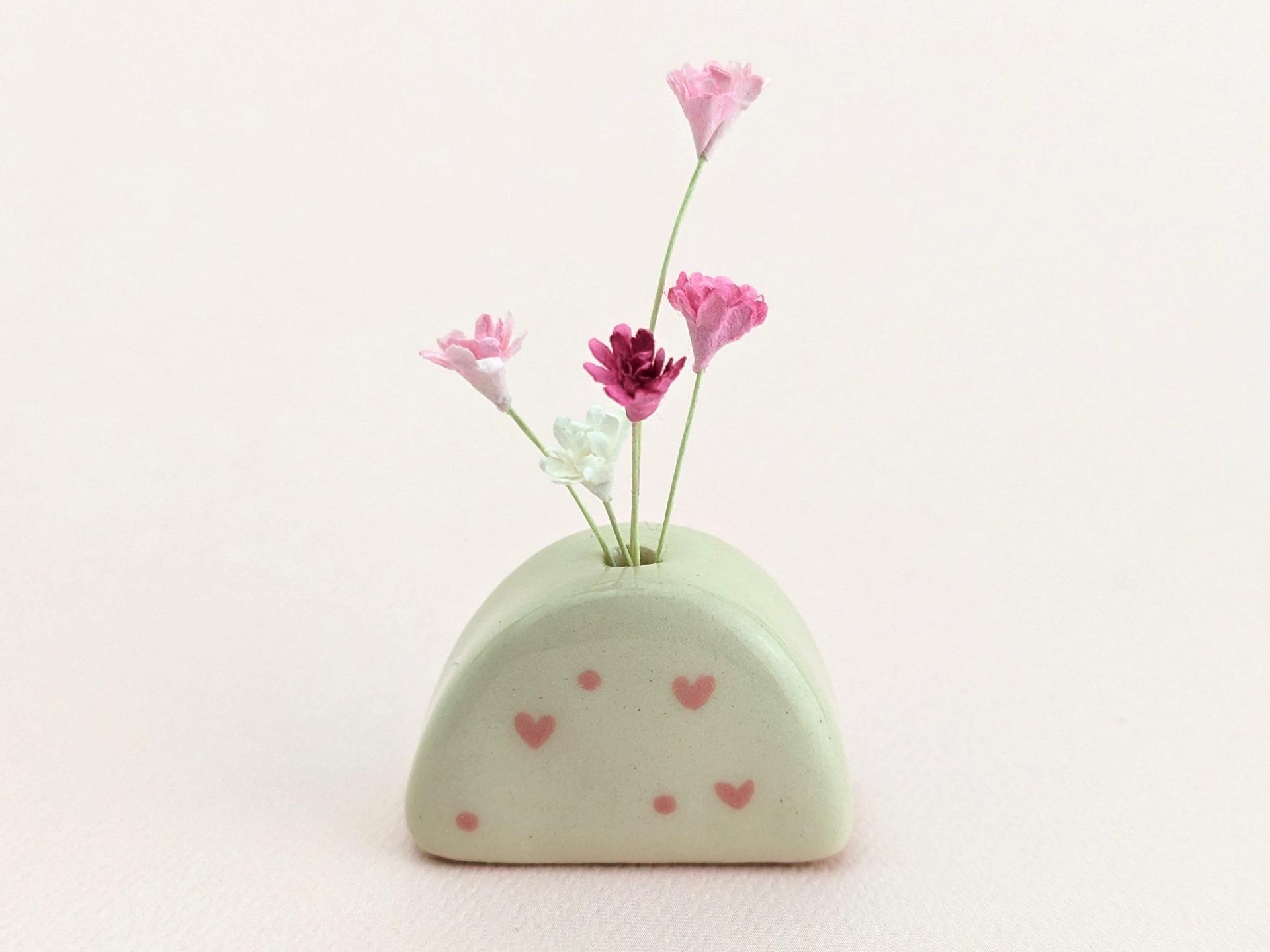 Cute handmade ceramic heart vase. Wedding favor. Cat whisker vase. Thank you gift. Tiny pottery. Small-batch, hand-painted pottery.